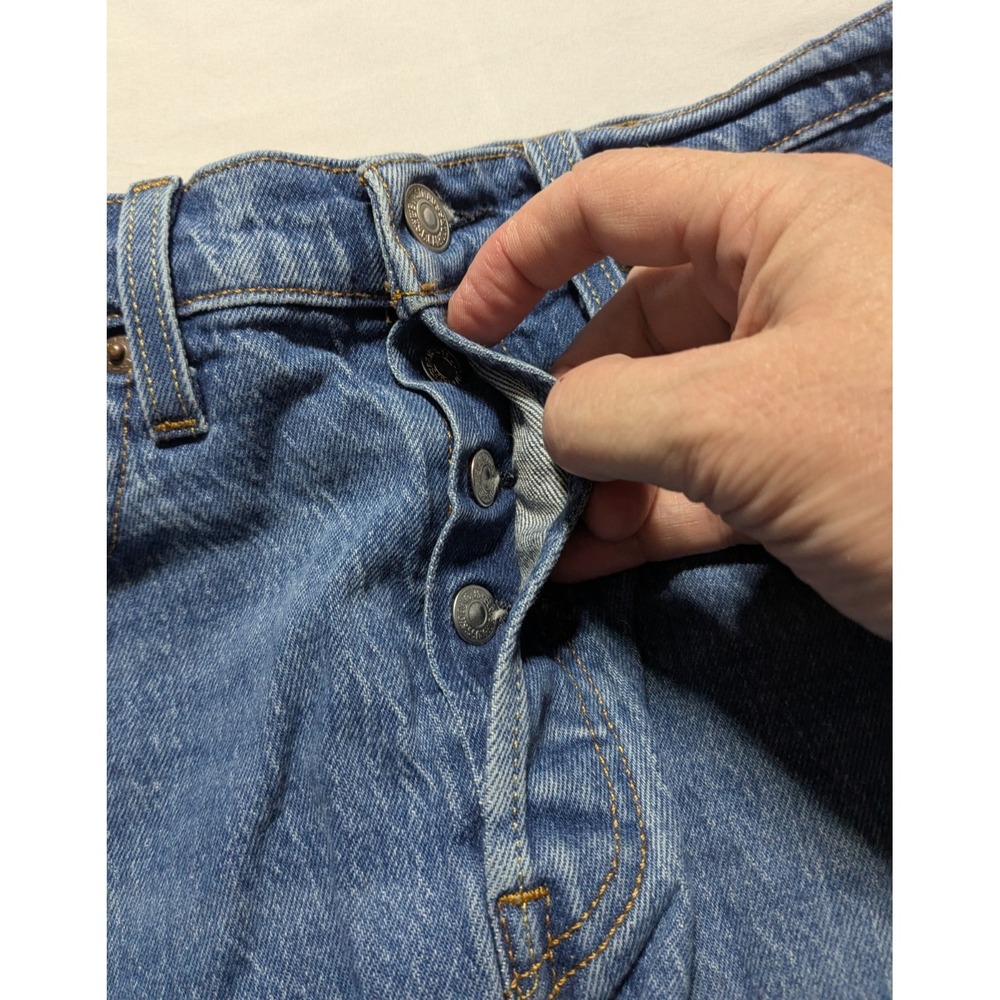 Levis 501 Button-Fly Cropped Raw Hem Straight Denim Jeans - Women‎ 28X26 - Picture 11 of 16